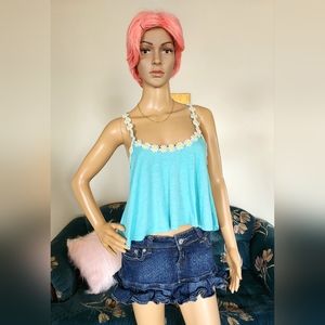 Sky Blue Daisy Flowy Super Crop Tank Top - Summer Chic Floral Shirt